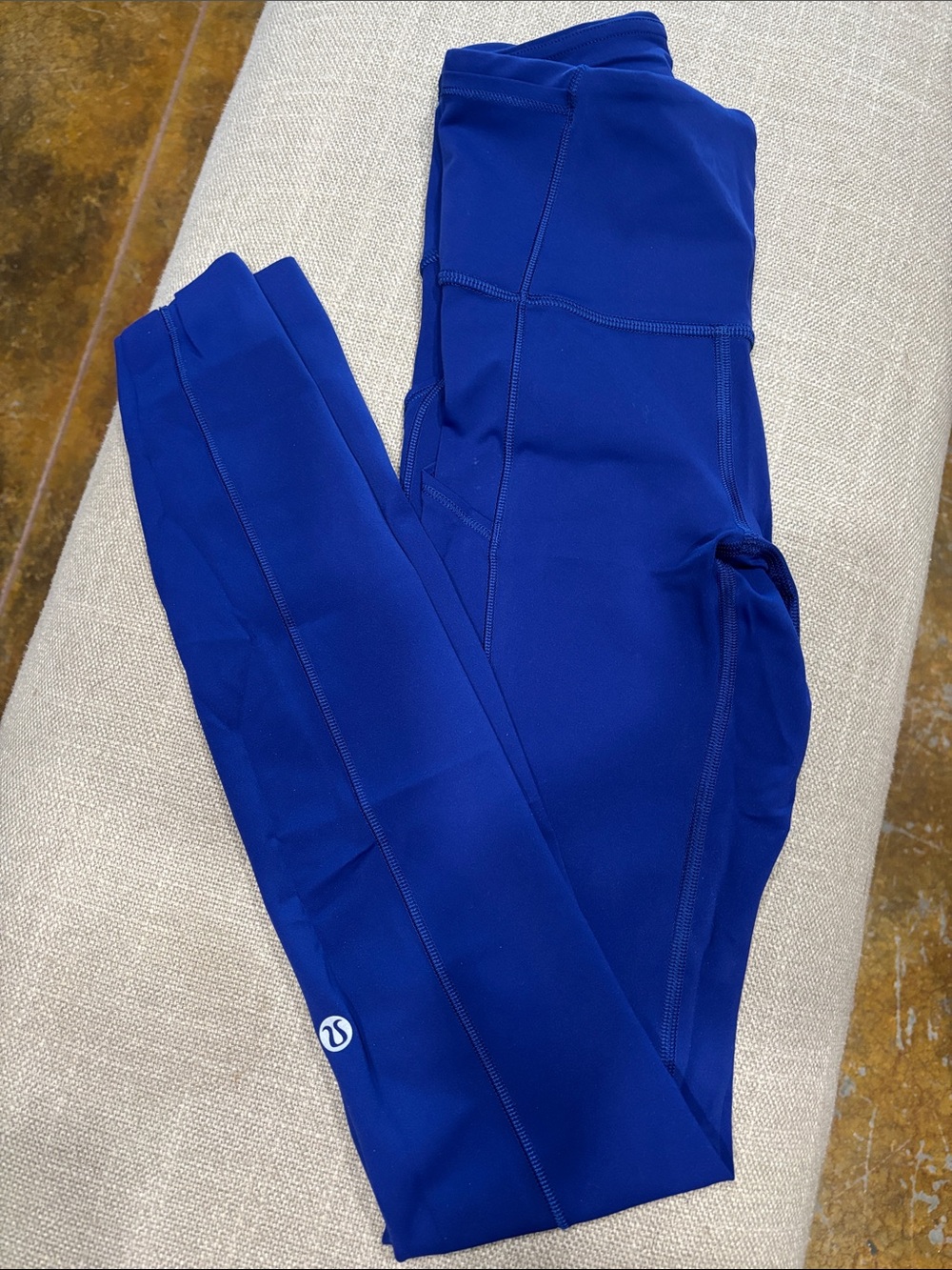 Lululemon Fast and Free Royal Blue Legging with pockets size 2